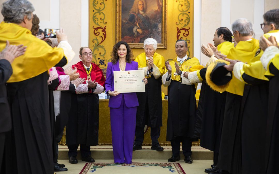 Isabel Díaz Ayuso, nombrada Académica de Honor de la Academia de Ciencias Odontológicas de España